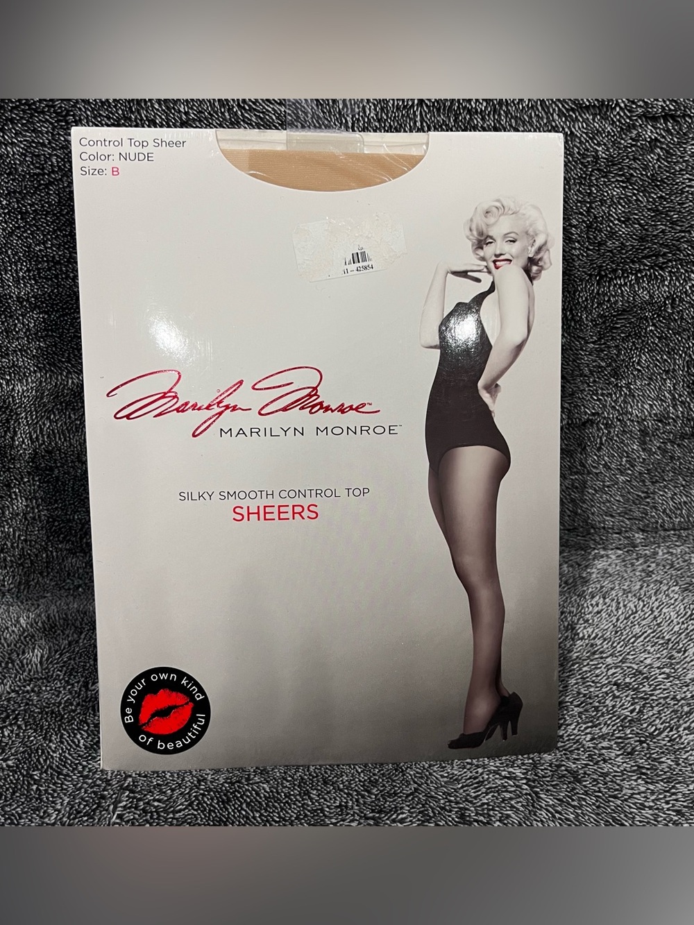 Marilyn Monroe Silky Smooth Control Top Sheers pantyhose nude Size B